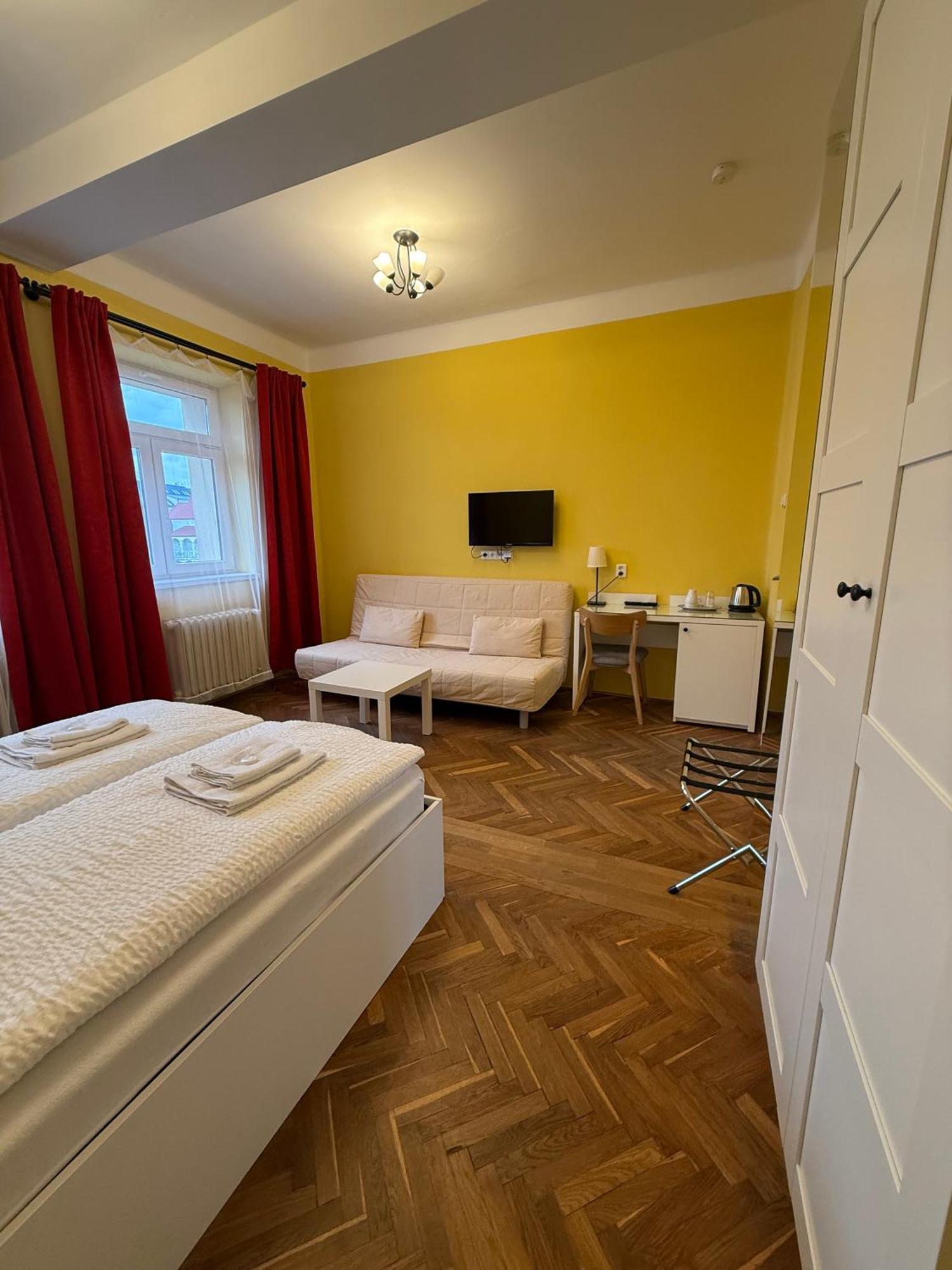 Penzion Radost Podebrady Bagian luar foto