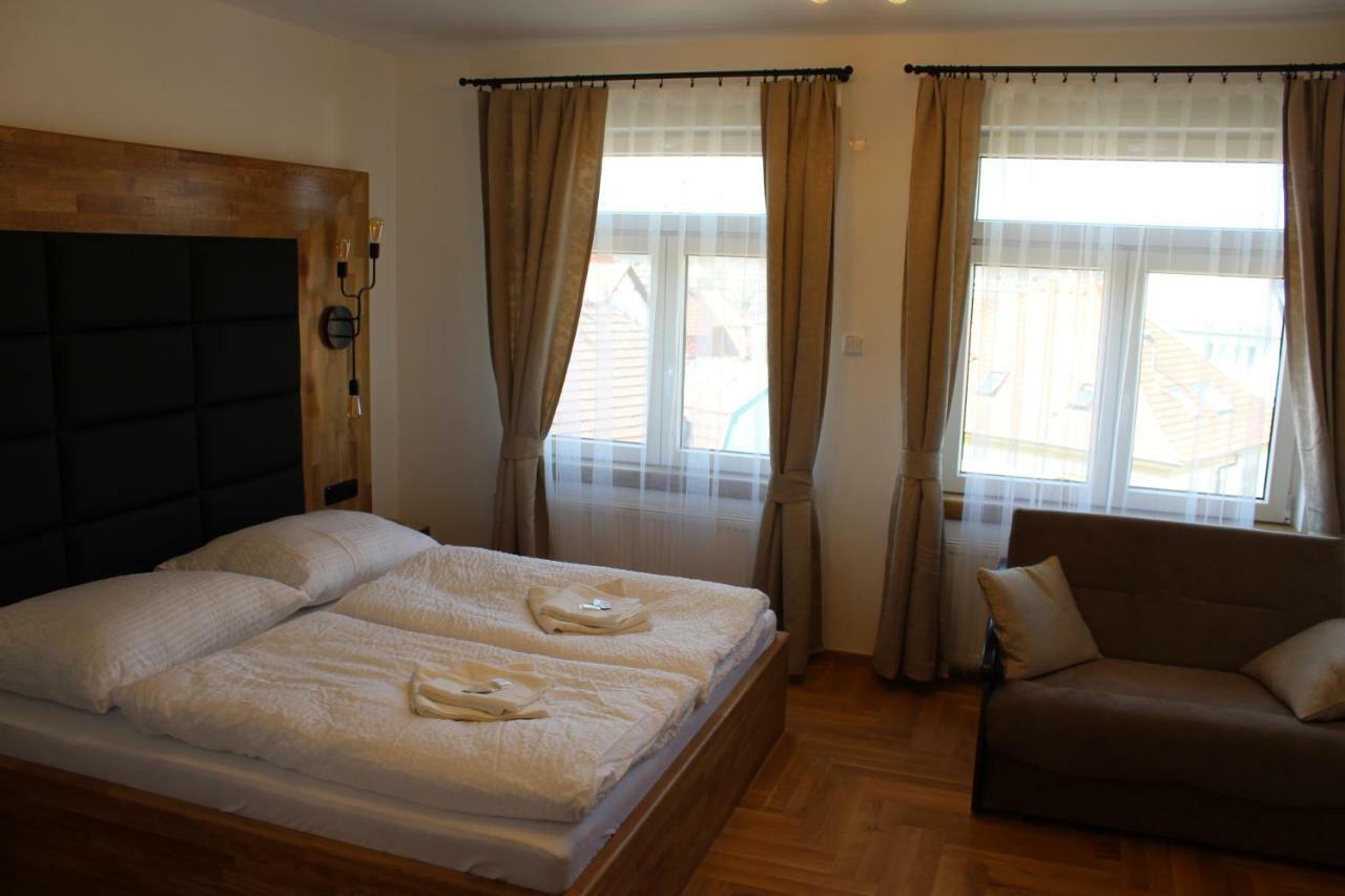 Penzion Radost Podebrady Bagian luar foto